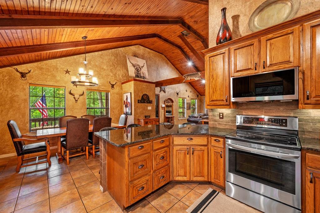 TANGLEWOOD HILLS CTRY CL 1-7 - Residential