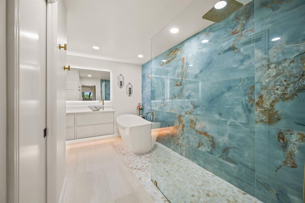 130 Summit Cove