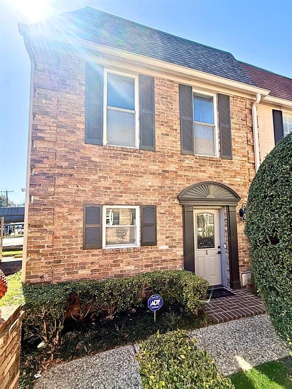 2727 Shelby Avenue K