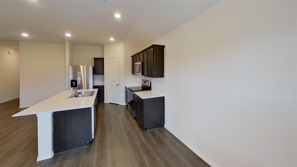 THREE OAKS ADDN - Residential Lease