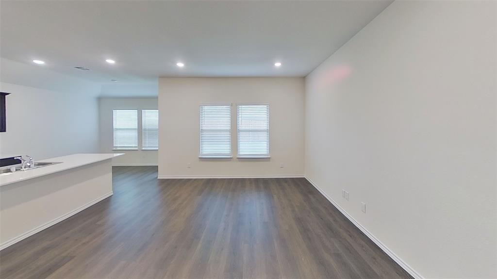 THREE OAKS ADDN - Residential Lease