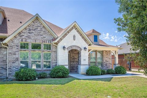 Photo of 5500 Ledgestone Drive, Fort Worth, TX 76132 (MLS # 21275244)