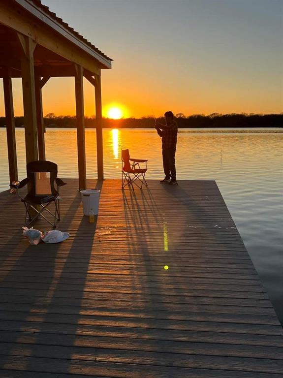 Photo of 299 Sunset Cove, East Tawakoni, TX 75472 (MLS # 21350508)