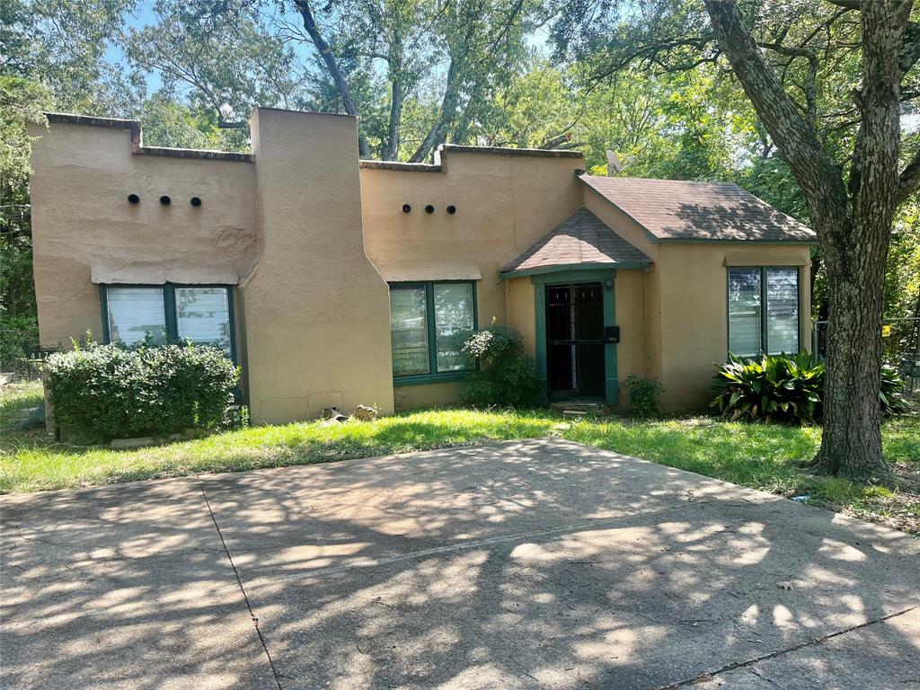 4171 Lakeshore Drive