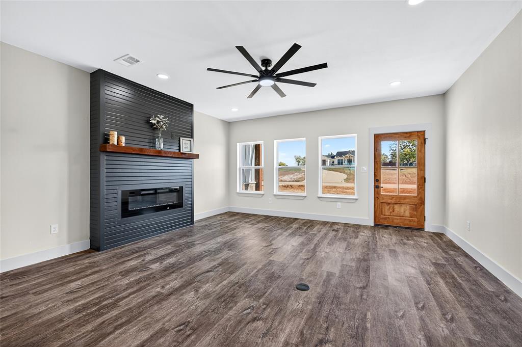 DIXIE ESTATES - Residential