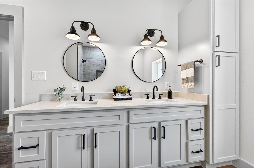 DIXIE ESTATES - Residential