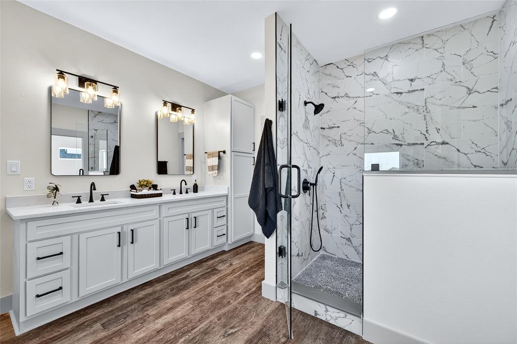 DIXIE ESTATES - Residential