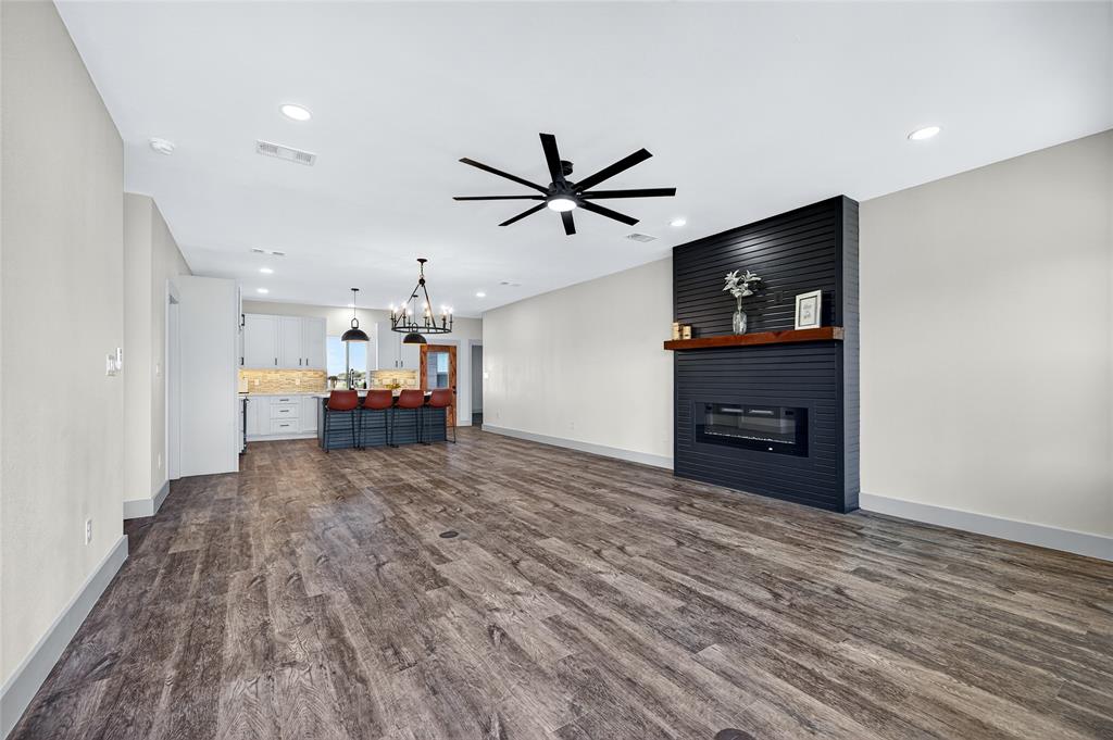 DIXIE ESTATES - Residential