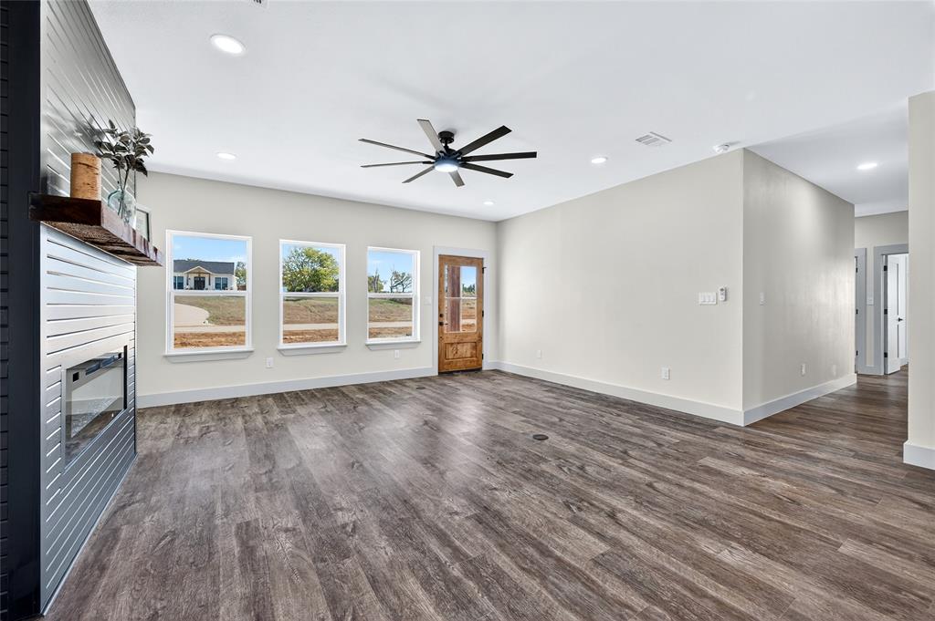 DIXIE ESTATES - Residential