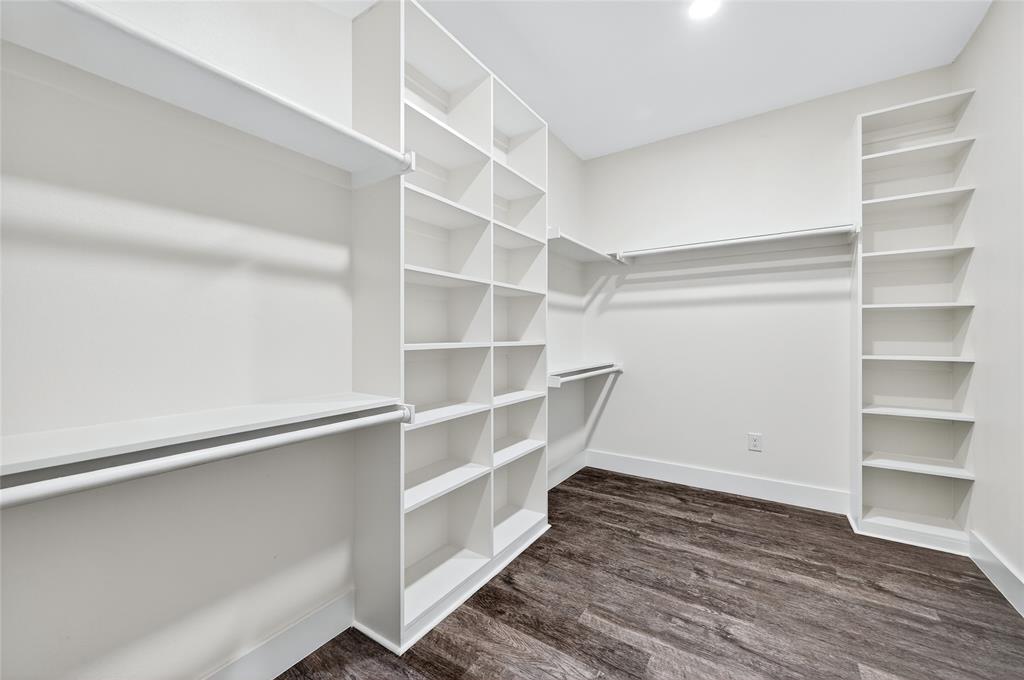 DIXIE ESTATES - Residential