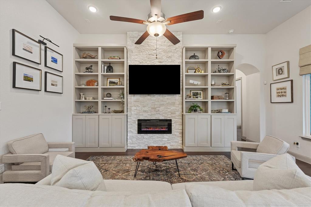 Estates Of Lakeshore Ph I The - Residential