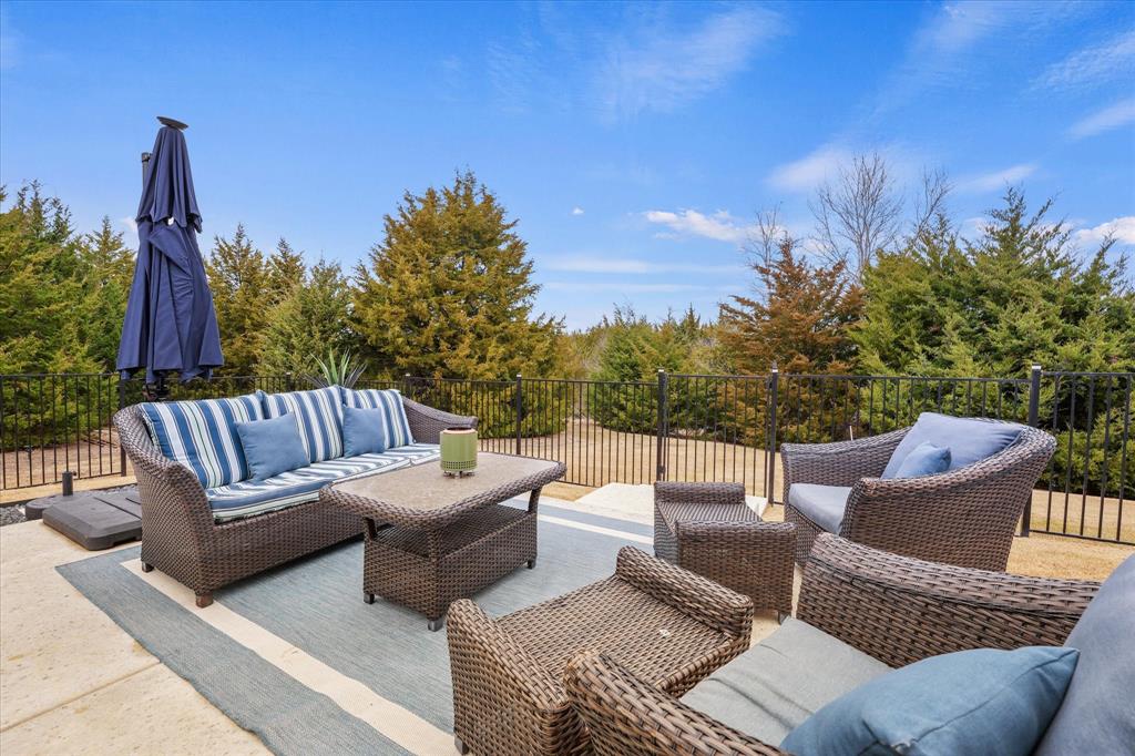 Estates Of Lakeshore Ph I The - Residential