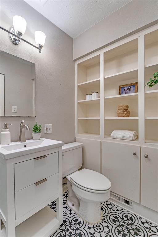 Concord House Condo - Residential