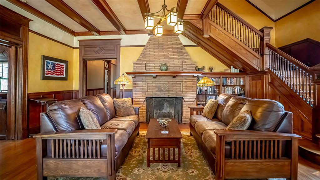 616 Thorp Spring Road