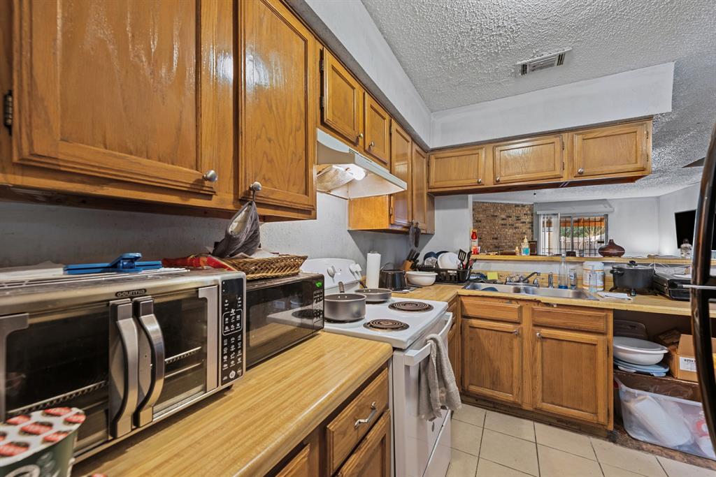 Village By The Creek - Residential