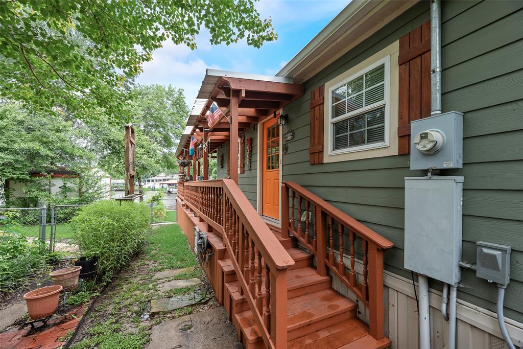 200 Dogwood Trail
