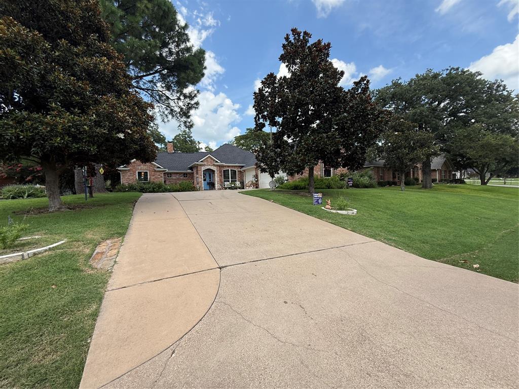 9715 Ravenswood Road