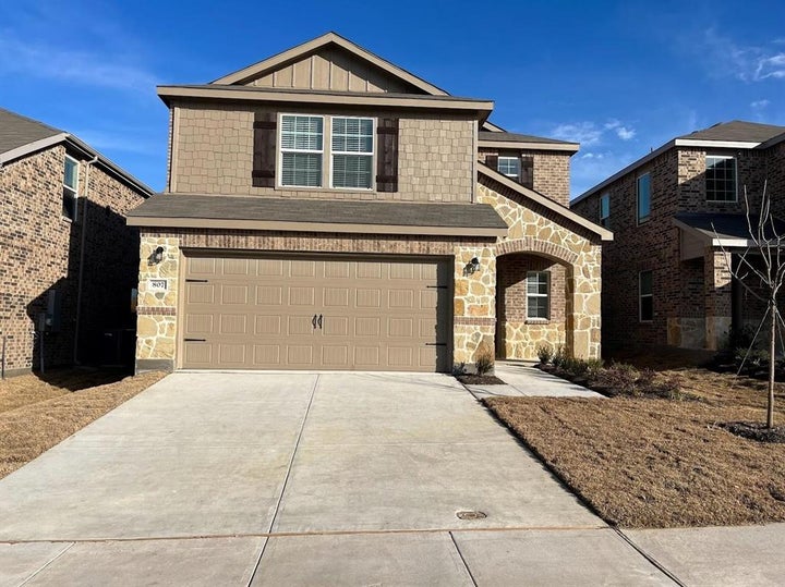 Photo 1 of 18 — 807 Ozark Path, Princeton, TX 75407