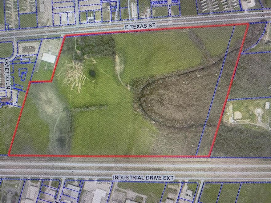Prime Development Opportunity – 98 Acres in the Heart of Bossier City
Positioned in an unbeatable location adjacent to Bossier Parish Community College, this 98-acre tract offers a rare and exciting opportunity for development in one of the area’s most strategic corridors. With direct access and visibility from Interstate 20 and Highway 80, this property provides exceptional exposure and accessibility—key ingredients for a successful venture.
Ideal for a wide range of uses including educational facilities, research campuses, hospitality, light industrial, food services, and retail, this versatile property is ready for your vision. Whether you're an investor, developer, or entrepreneur, the possibilities here are expansive.
All proposed uses will require approval through the local planning commission, allowing you to shape this property into something truly impactful for the community.
High traffic. High visibility. High potential.
Opportunities like this don’t come around often—bring your plans, bring your vision, and bring your offer.