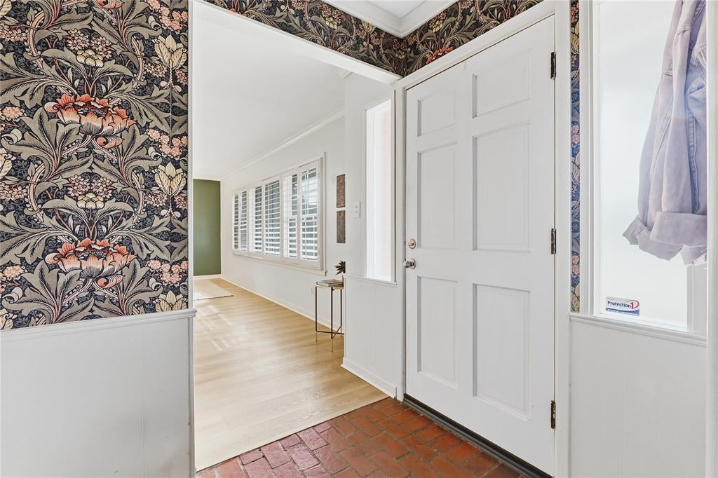 4908 Vega Court W