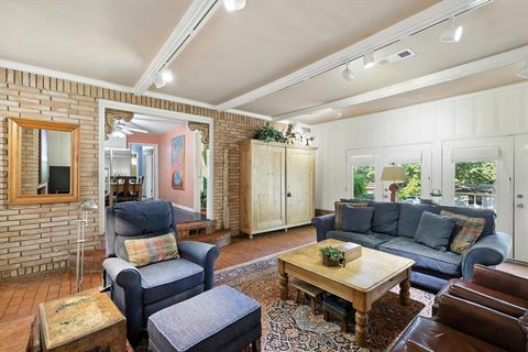 Tiny photo for 1405 Briarwood Boulevard, Arlington, TX 76013 (MLS # 21099062)