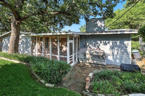 Tiny photo for 1405 Briarwood Boulevard, Arlington, TX 76013 (MLS # 21099062)