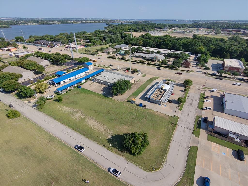 5310 Lakeview Parkway