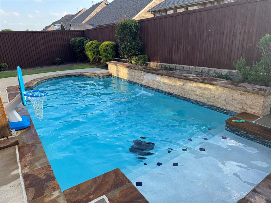 3323 Royal Ridge Drive