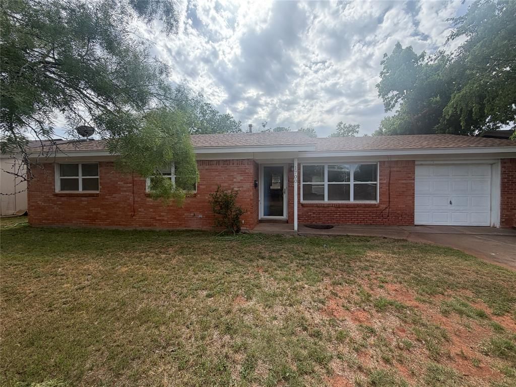 Photo of 1700 Westview Drive, Abilene, TX 79603 (MLS # 21267527)