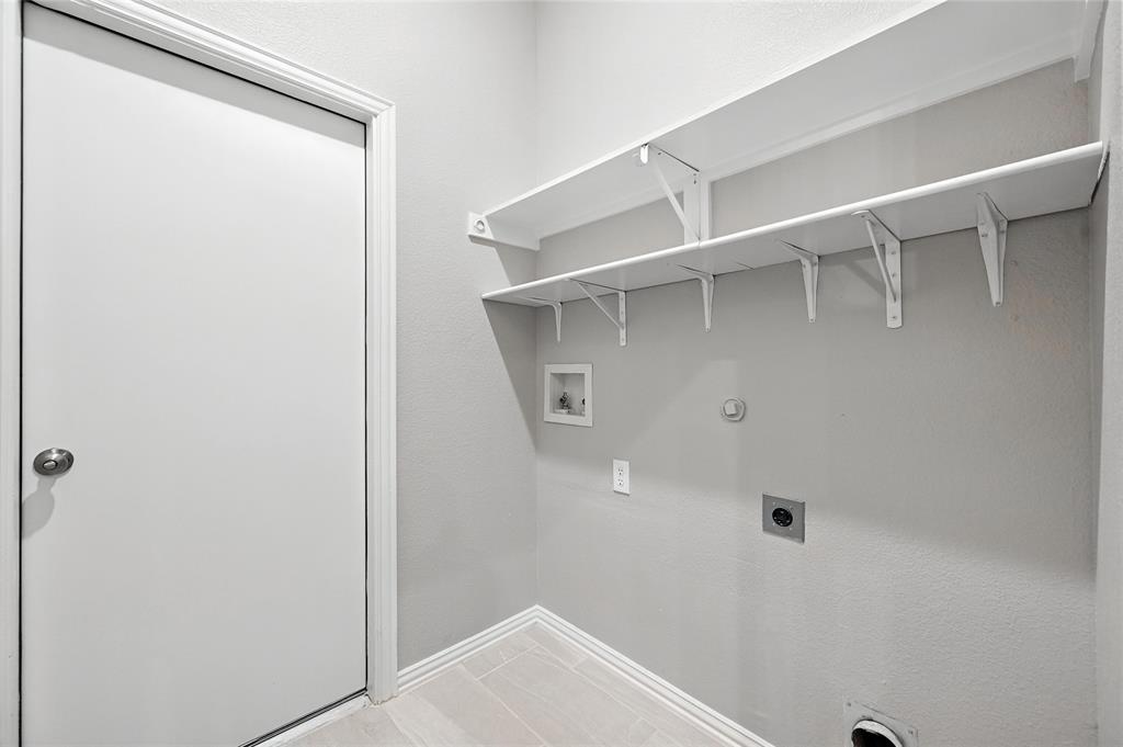 Flower Mound, Texas 75022, United States, 3 Bedrooms Bedrooms, ,2 BathroomsBathrooms,Residential,Pending,173777