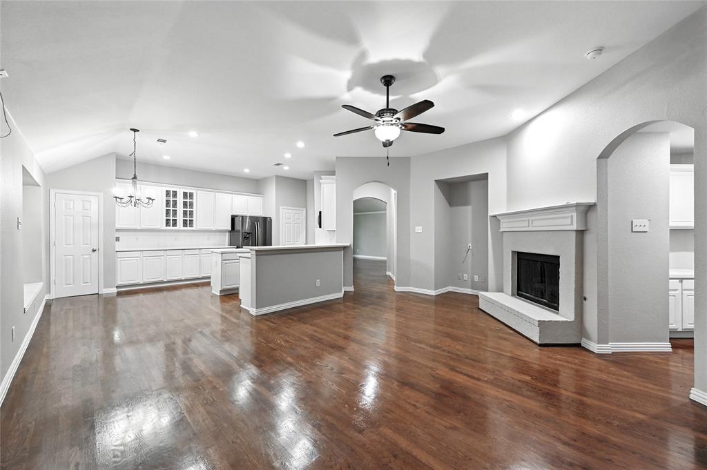 Flower Mound, Texas 75022, United States, 3 Bedrooms Bedrooms, ,2 BathroomsBathrooms,Residential,Pending,173777