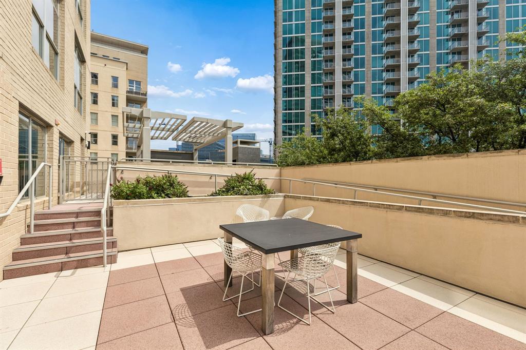 2323 N Houston Street 615