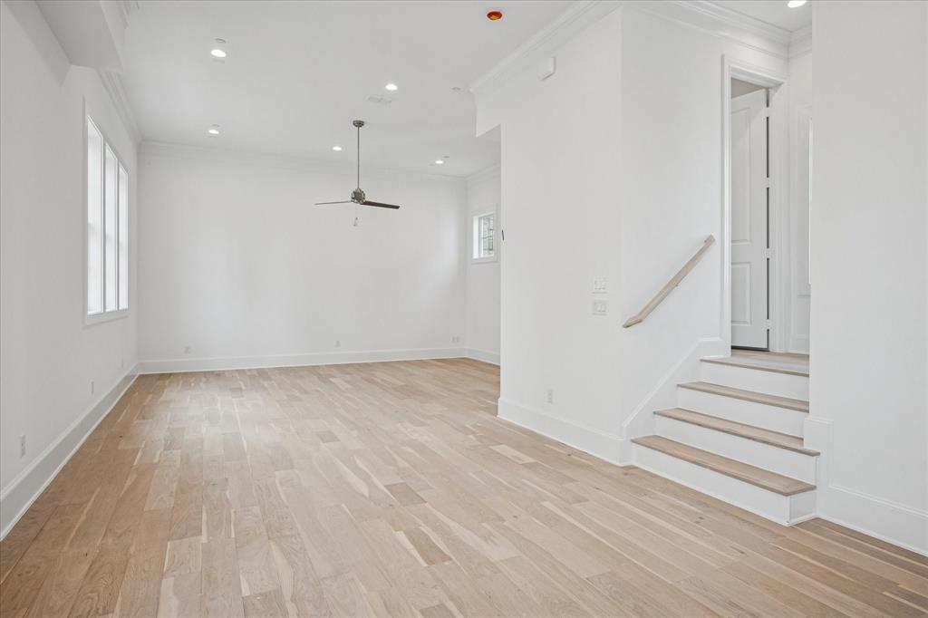 Addison Grove - Residential