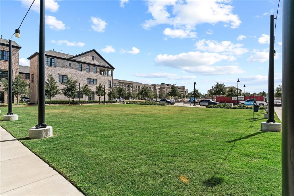 Addison Grove - Residential