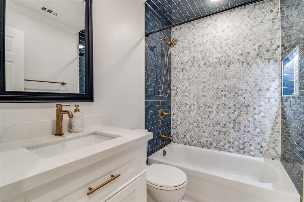 Olivers 02 - Residential Lease