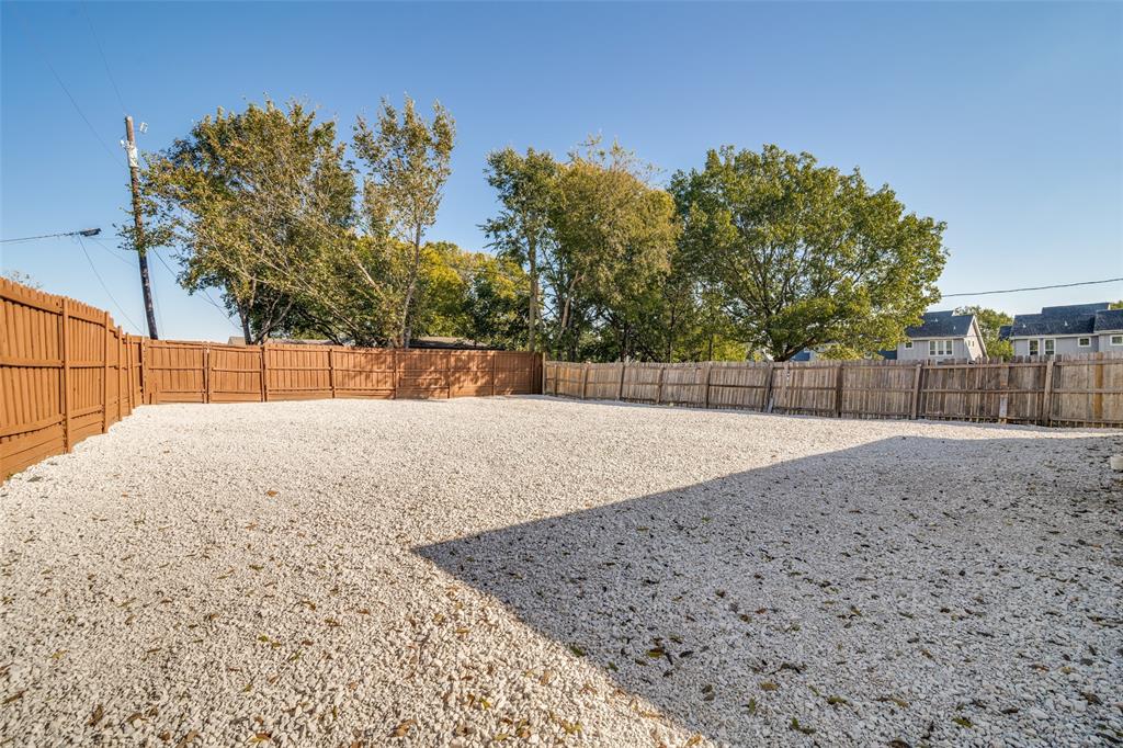 Olivers 02 - Residential Lease