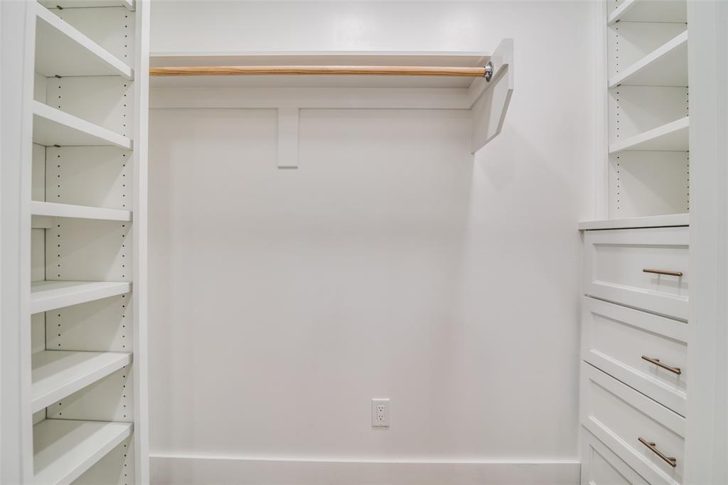 Olivers 02 - Residential Lease