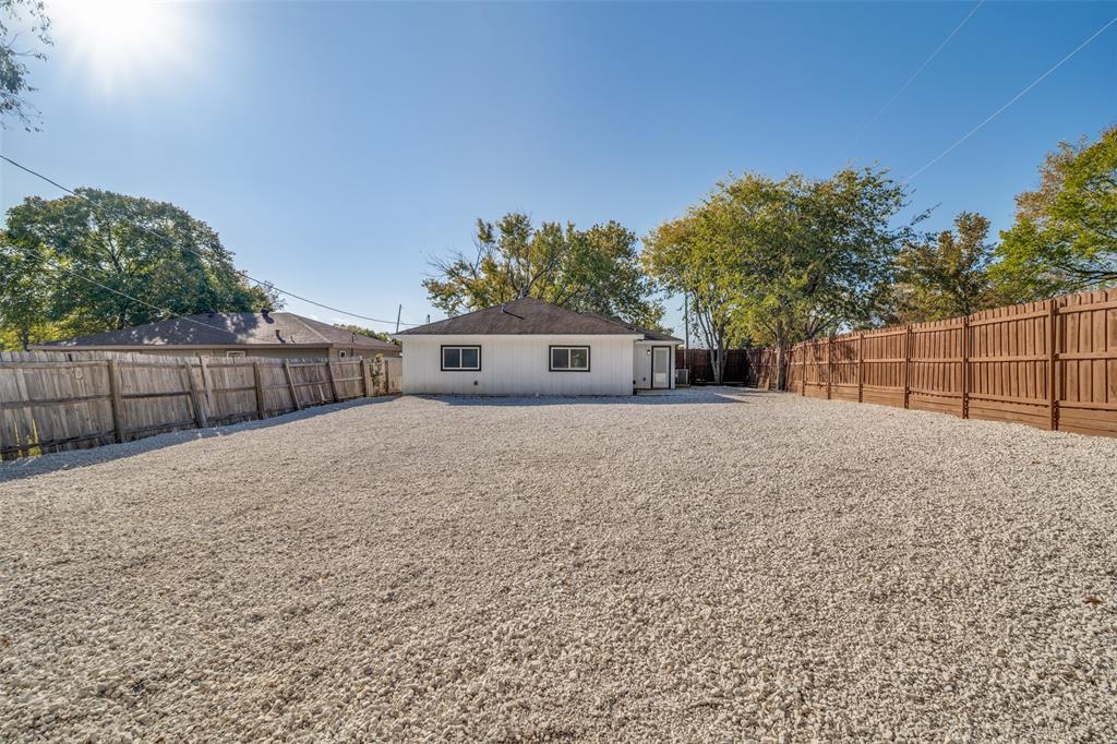 Olivers 02 - Residential Lease