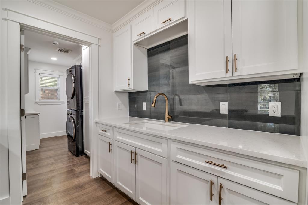 Olivers 02 - Residential Lease