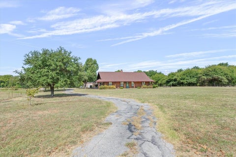 Photo of 9150 State Highway 198, Canton, TX 75103 (MLS # 21368705)