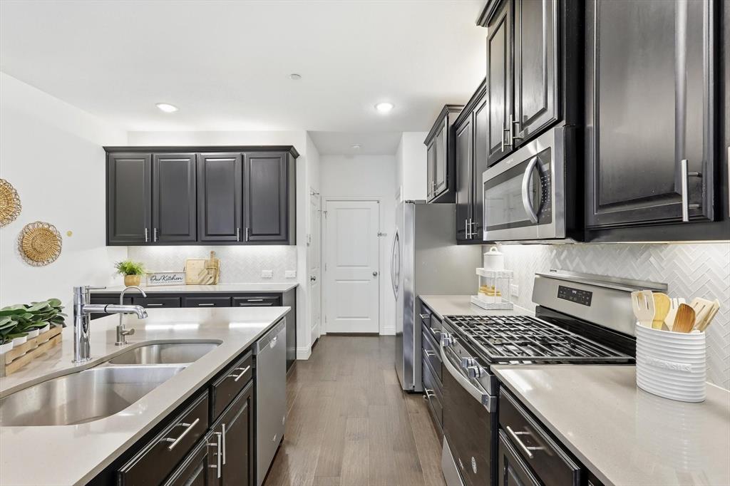 Village At Twin Creeks Ph Four - Residential