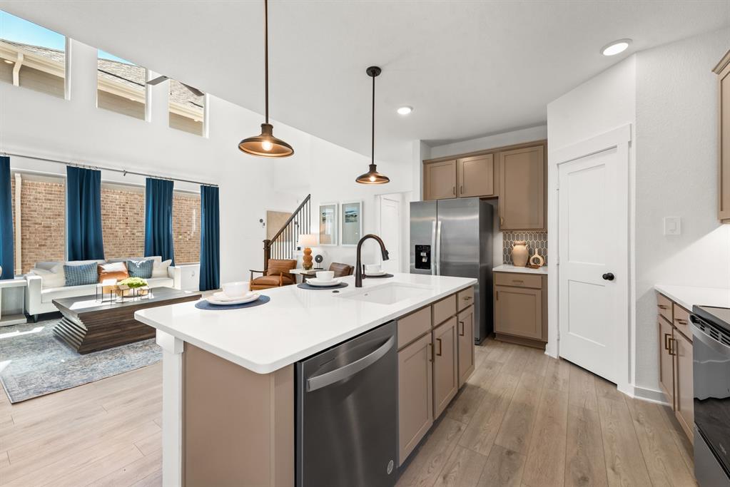 8717 Lone Star Street