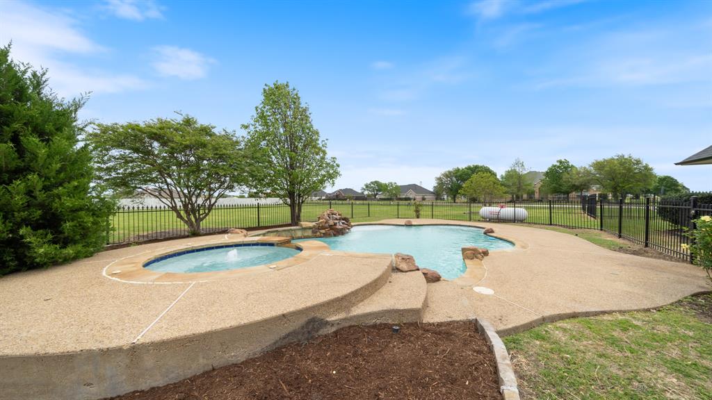 Golfing Greens - Residential