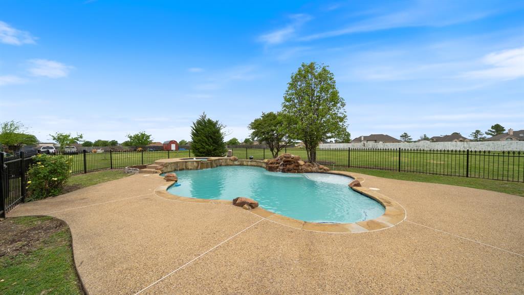 Golfing Greens - Residential