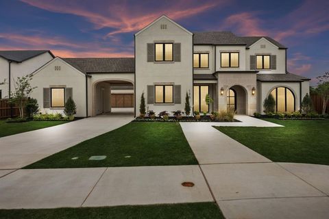 Photo of 136 Park Avenue, Keller, TX 76248 (MLS # 21156209)