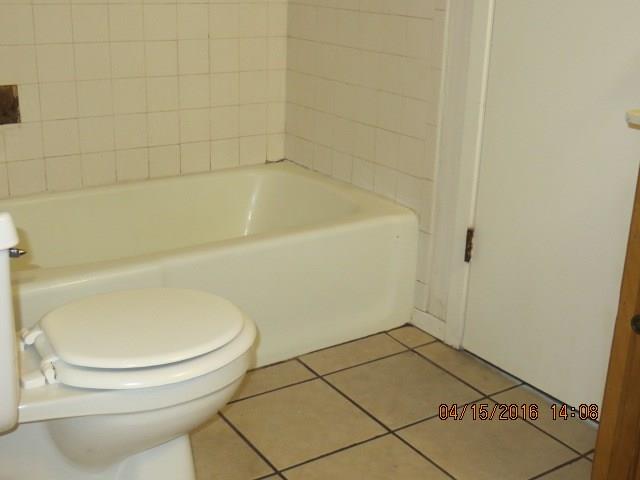 UNIVERSITY HILLS ADDN CONT 1 - Residential Lease