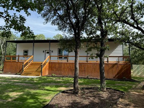 145 Greenbriar Court Bridgeport TX 76426