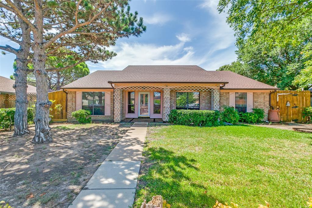 808 Middle Cove Drive