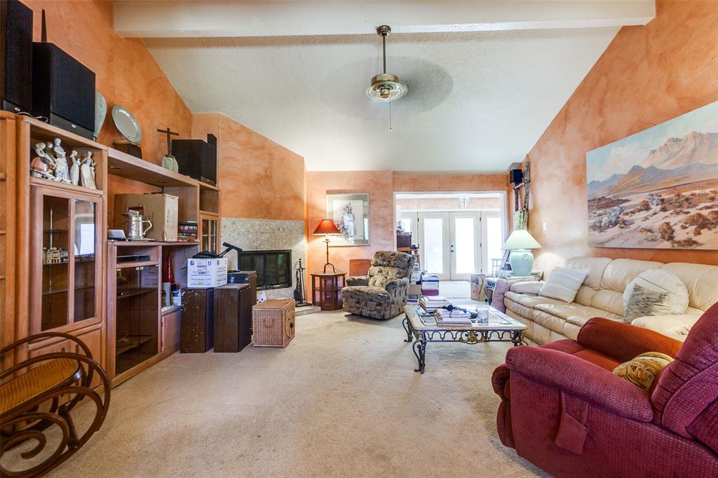 808 Middle Cove Drive