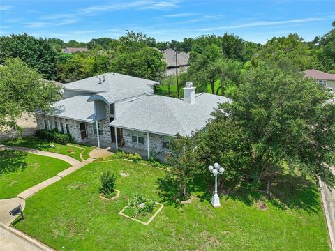 A home in Terrell